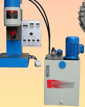 沒有鉚釘連接的無(wú)鉚釘鉚接機(jī)如何調(diào)試?